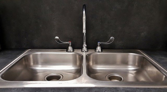 The Best Way to Clean a Stainless Steel Sink