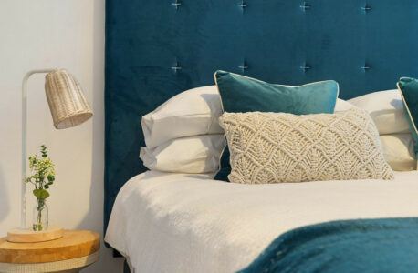 7 Ways to Decorate a Bed